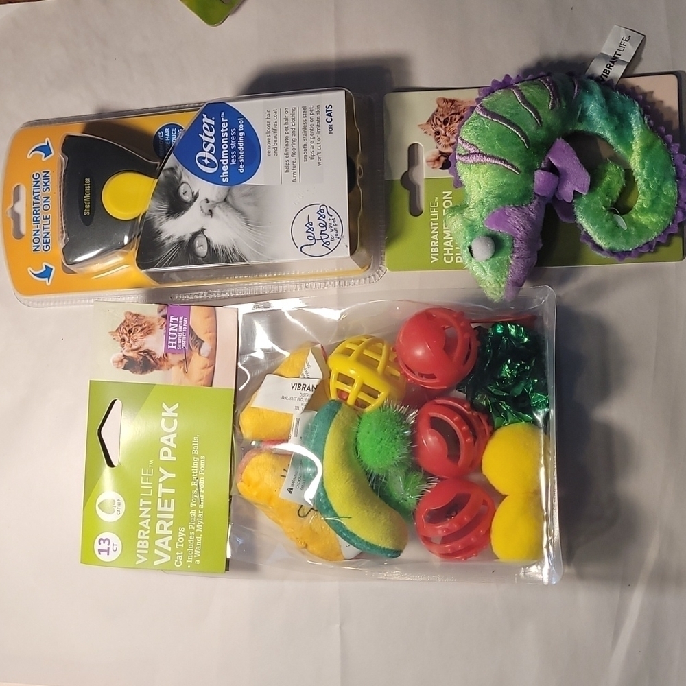 Cat 3 piece Bundle NWT